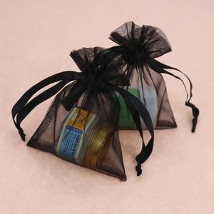 Sac en <span class=keywords><strong>organza</strong></span> à cordon imprimé personnalisé noir pour cadeau - Product Image 2