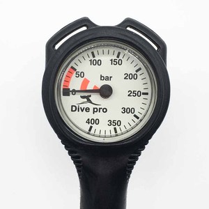 Manômetro de Pressão para Mergulho com Mangueira de 80cm, Pressão Máxima de 400 Bar, Certificado CE - Product Image 3