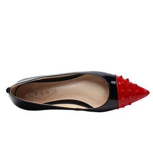 <span class=keywords><strong>Scarpe</strong></span> basse da donna all'ingrosso <span class=keywords><strong>a</strong></span> <span class=keywords><strong>punta</strong></span> da ufficio da donna indossano comode piatte <span class=keywords><strong>con</strong></span> pompe per rivetti - Product Image 5