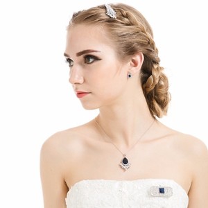 LUOTEEMI Nuovi Arrivi <span class=keywords><strong>Orecchini</strong></span> a Perno da <span class=keywords><strong>Donna</strong></span> alla Moda per Shopping <span class=keywords><strong>Online</strong></span>, Gioielli in Oro Bianco con Design Halo Micro Pavé CZ, Vendita all'Ingrosso - Product Image 3