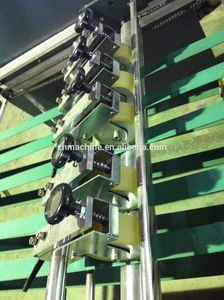 Semi- auto de agua- pegamento a base de película térmica de prensa caliente hoja de papel laminado de <span class=keywords><strong>la</strong></span> máquina - Product Image 4