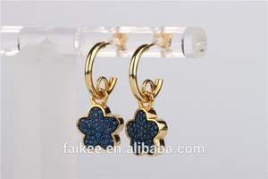 <span class=keywords><strong>Grossiste</strong></span> <span class=keywords><strong>bijoux</strong></span> <span class=keywords><strong>fantaisie</strong></span> en argent 925 boucle d'oreille plaqué or cire micro pave réglage boucle d'oreille - Product Image 4