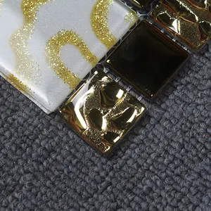 Mosaico de cristal esmaltado electrochapado de cerámica dorada de nuevo diseño Amarillo Blanco