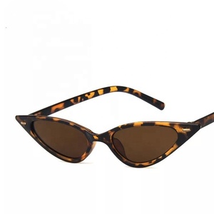 Nouveau style <span class=keywords><strong>pas</strong></span> <span class=keywords><strong>cher</strong></span> Sexy femmes Vintage <span class=keywords><strong>lunettes</strong></span> <span class=keywords><strong>de</strong></span> <span class=keywords><strong>soleil</strong></span> 2024 couleurs cadre <span class=keywords><strong>lunettes</strong></span> <span class=keywords><strong>de</strong></span> <span class=keywords><strong>soleil</strong></span> - Product Image 2