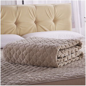 Multi <strong>Quilting</strong> Polyester Mattress <strong>Protector</strong> with Skirt Plain Style Bed Mat for Bedroom - Product Image 3