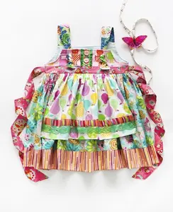 Детское летнее платье с оборками и цветочным принтом