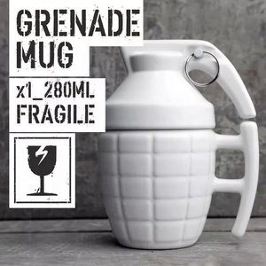 Taza de mano de cerámica, juguete - Product Image 2