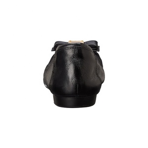 Classiche <span class=keywords><strong>Ballerine</strong></span> in Morbida Pelle con Punta Rotonda e Fiocco, Slip-On Pieghevoli Nere, Scarpe Basse Estive e Primaverili da Donna - Product Image 5