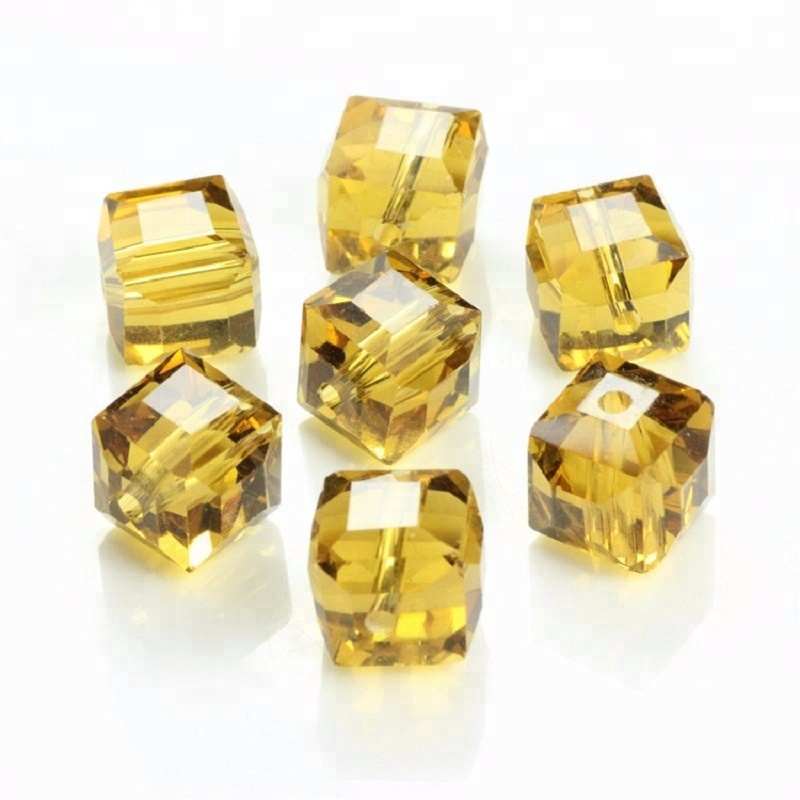 Trung Quốc Hạt Nhà Sản Xuất Thời Trang Giá Rẻ Thủy Tinh Vuông Cube Hạt