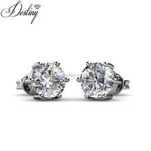 Pendientes de tuerca solitarios adornados con cristales <span class=keywords><strong>Swarovski</strong></span> Plata de Ley 925 Pendientes de moda para mujer Joyería Daisini - Product Image 1