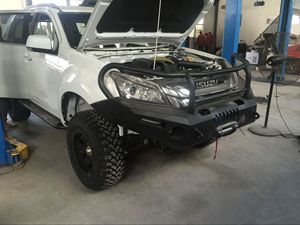 À la recherche de grossiste pare-chocs avant-FA 4x4 Offroad Bull Bar pour Isuzu <span class=keywords><strong>Dmax</strong></span> 2012 et <span class=keywords><strong>Dmax</strong></span> Mux 7 jours de livraison à Guangzhou - Product Image 3