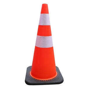 Flexible Sicherheit 750mm Verkehrs kegel Verkehrs sicherheit PVC-Kegel mit schwarzer Basis - Product Image 1