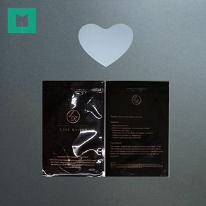 แผ่นซิลิโคนสำหรับให้นมลดริ้วรอยที่หน้าอก - Product Image 2