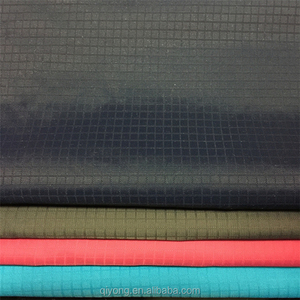 Venta caliente suave delgada 0.2 cm ripstop 100% nylon 40D tafetán tela impermeable para ropa protectora - Product Image 6