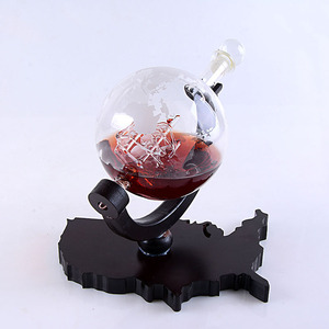 Décanteur de whisky globe gravé 850ML - Product Image 3