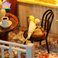 Hongda personnalisé C006 heure du café bricolage maison de poupée en bois maison de poupée Miniature maison de poupée Kit avec lumière