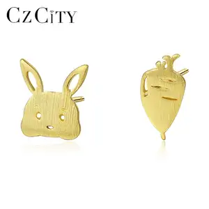 CZCITY韩国卡通耳钉动物Rbbbit和胡萝卜便宜925银饰品卡通耳钉