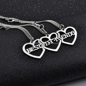 Set di 3 Collane con Ciondolo a Forma di <span class=keywords><strong>Cuore</strong></span> Traforato con Scritta 'Best Friends Forever' per Migliori <span class=keywords><strong>Amiche</strong></span>, Gioielli alla Moda - Product Image 5