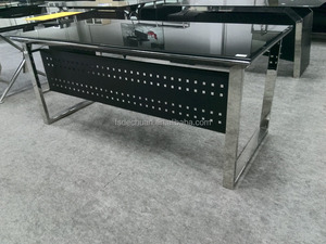 Negro moderno de la oficina ejecutiva mesa de diseño con <span class=keywords><strong>el</strong></span> vidrio superior - Product Image 3