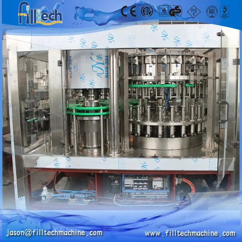 Pequeña escala de vidrio botella de bebida carbonatada automática máquina de llenado de bebidas gaseosas