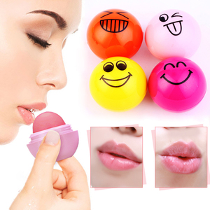 Bálsamo Labial Vegano Natural Puro, Hidratante y Nutritivo, con Diseño de Oso Romántico Sonriente en Rojo Rosado - Product Image 2