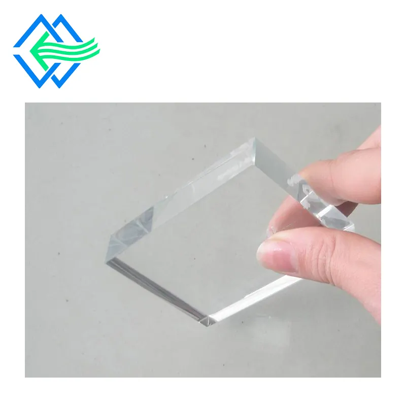 フロートガラスM2ガラスサプライヤースターファイアクリスタル低鉄超透明3mm 3.2mm 4mm 5mm 6mm 8mm
