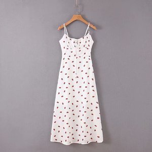 Abito da donna R10099S con stampa a fragole, scollo all'americana, schiena scoperta e pizzo. - Product Image 2