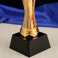 Vente chaude étoile trophée tasse Super qualité personnalisé haut de gamme métal résine Statuette résine trophée tasse