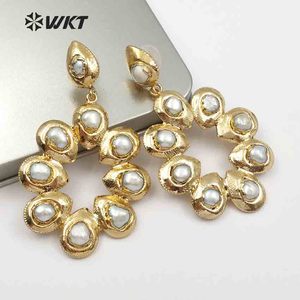 WT-E467 Romantico All'ingrosso Superiore <span class=keywords><strong>di</strong></span> Modo Per <span class=keywords><strong>La</strong></span> Signora Elegante Dei Monili della <span class=keywords><strong>perla</strong></span> a Forma <span class=keywords><strong>di</strong></span> Fiore <span class=keywords><strong>di</strong></span> Pietra Naturale della <span class=keywords><strong>perla</strong></span> Orecchini <span class=keywords><strong>di</strong></span> Goccia - Product Image 1