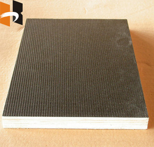 Compensato Antiscivolo da 18mm Rivestito con Film per Costruzioni - Product Image 5