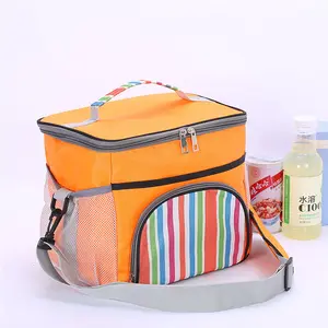 खाना रखने के लिए थर्मल गर्म ठंड बैग आयरलैंड कूलर बैग कंधे बैग स्वीकार अनुकूलित लोगो पॉलिएस्टर स्वनिर्धारित रंग Silkscreen