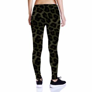 Leggings Aderenti da Yoga e Palestra con Stampa Leopardata Nera Sexy - Product Image 2