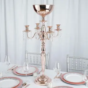 Antico Alto In Oro Rosa Braccio In Metallo Lucido Candelabri Centrotavola Con Supporto di Candela Votiva