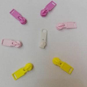 4 # resbalador plástico - Product Image 3