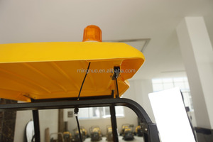 Nuova Spazzatrice Elettrica a Batteria Mingnuo con Spazzola Laterale, Motore e Pompa 48V, 8 Ore di Autonomia, Certificazione CE per Uso Domestico, Agricolo e Stradale - Product Image 4