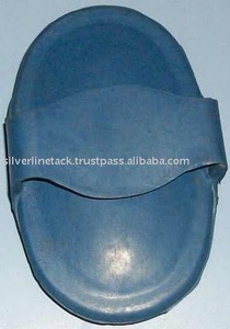 Cepillo de goma para peluquería de caballos - Product Image 2