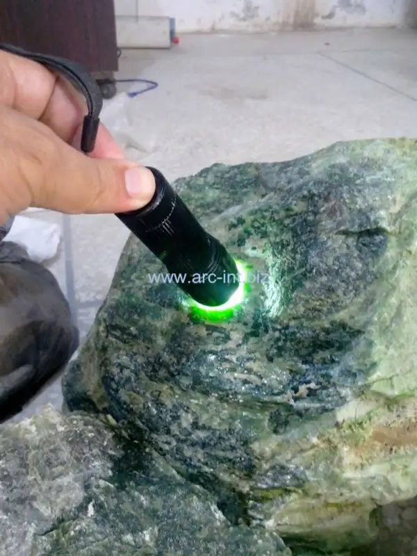 AAA grade Nephrite jade rough