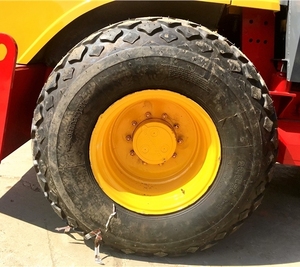 Good condition used Dynapac CA602 Road Roller for sale - Product Image 4