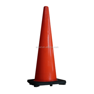 Grande triângulo plástico do pvc 900mm <span class=keywords><strong>cone</strong></span> tráfego para a segurança da estrada com base preta da borracha