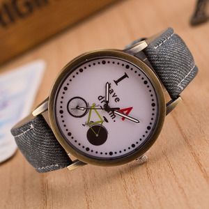 Nuovi Orologi alla Moda con <span class=keywords><strong>Cinturino</strong></span> in Denim per Uomo e <span class=keywords><strong>Donna</strong></span>, Motivo Bicicletta, <span class=keywords><strong>Orologio</strong></span> per Coppie - Product Image 3