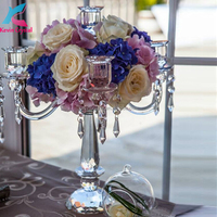 Petit candélabre de table de mariage en cristal à 5 lumières avec support votif K-1016