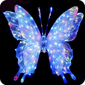 Ornamento de Natal em Acrílico em Forma de Borboleta com Luzes LED para Decoração de Natal ao Ar Livre - Product Image 2