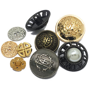 Lussuosi cappotti stile Vintage grandi strass in lega di zinco con gambo personalizzabili abiti colorati per camicie in maglia eco-friendly - Product Image 6