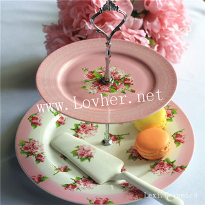 Plateau rond à gâteau en porcelaine Fine, support à pâtisserie en céramique de 2 niveaux pour la maison, les hôtels, les restaurants et les mariages, vente en gros en chine - Product Image 4