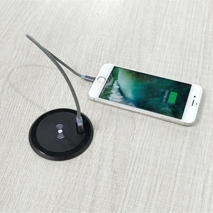 Produits tendances 2025 nouveautés organisateur de bureau 2 en 1 avec chargeur sans fil hub usb chargeur de table - Product Image 6