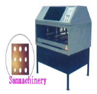 Nid d'abeilles de haute qualité panneau de papier/carton trou rond faisant la machine