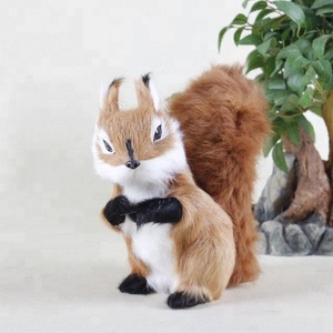 Peluche d'écureuil réaliste en fourrure artificielle <span class=keywords><strong>de</strong></span> style animé - Product Image 4