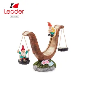 Wunderliche spielende Gnome Harz Statue Miniaturen Fee Garten Garten Fee Figuren Großhandel