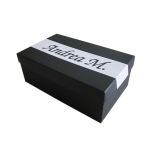 Caja de zapatos de cartón corrugado reciclable personalizada, papel recubierto con impresión en relieve y laminación mate - Product Image 4