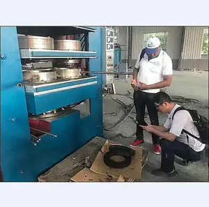 Sıcak satış kauçuk tozu lastik yapma makinesi